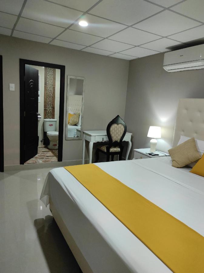 Royalinn Guayaquil Esterno foto